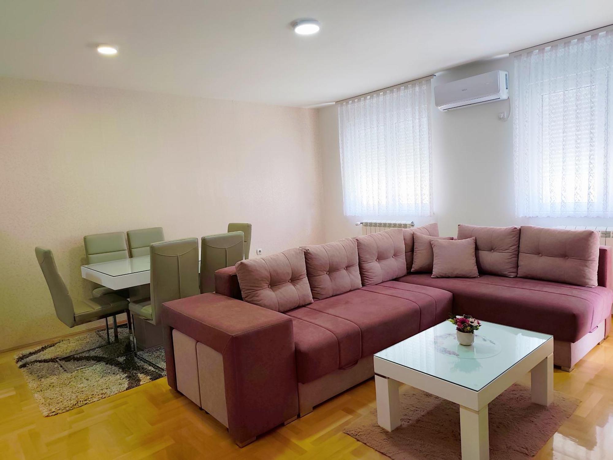 Apartman Lara Pirot Exteriör bild