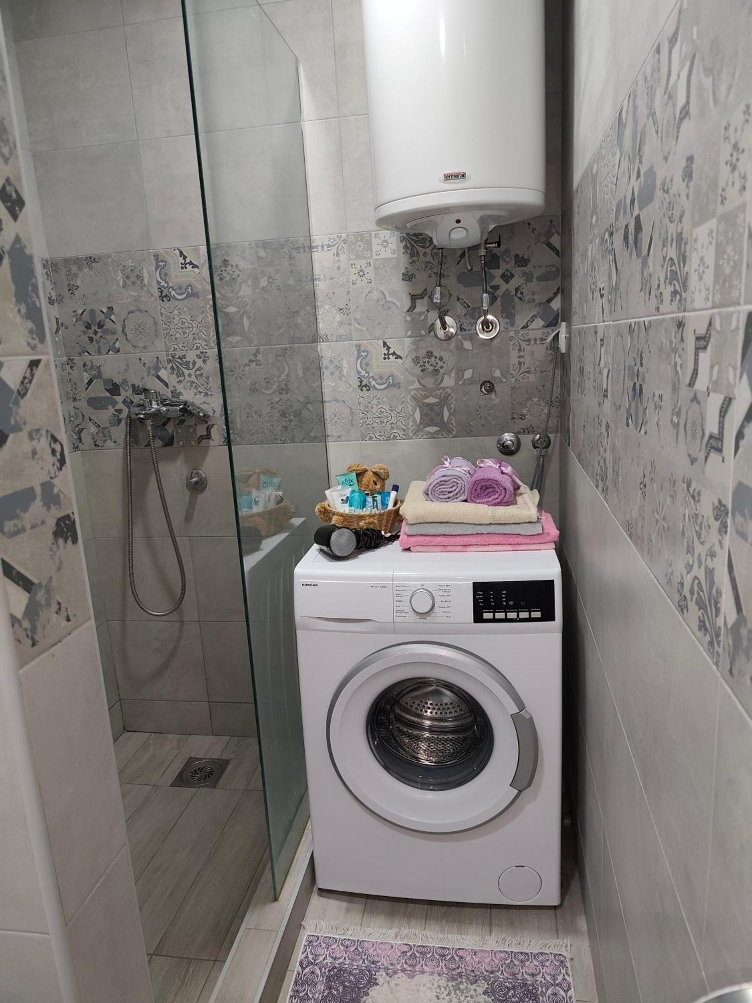 Apartman Lara Pirot Exteriör bild